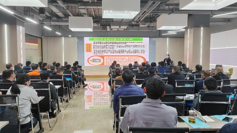 心理咨询师培训加盟代理，如何选择合适机构？**